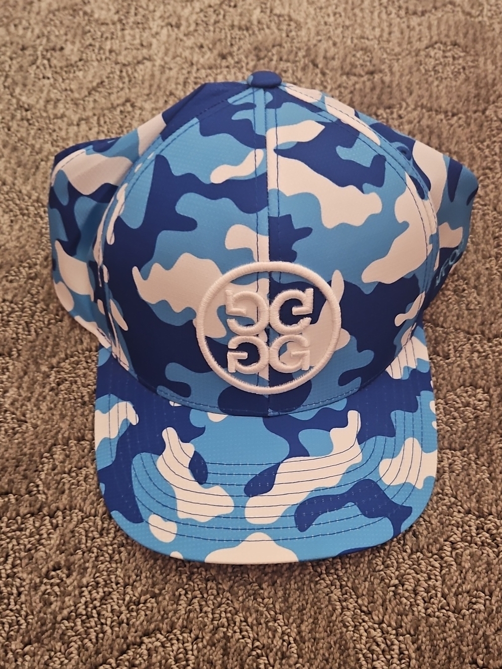 G Fore Hat Cap Snap White Blue Camo Wicking Golf Golfing G/Fore Logo